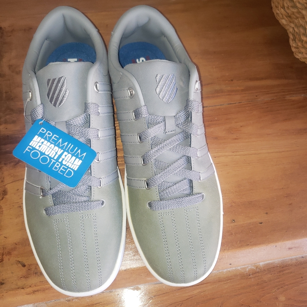 K-Swiss Gray Size 13